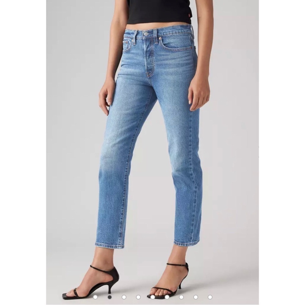 LEVI'S Wedgie Straight Jeans Size 26 - Picture 2 of 12